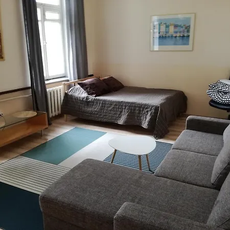 Auberge de jeunesse 25 *