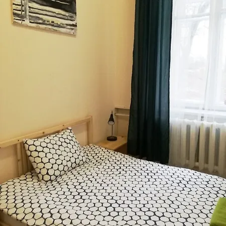 25 Hostal