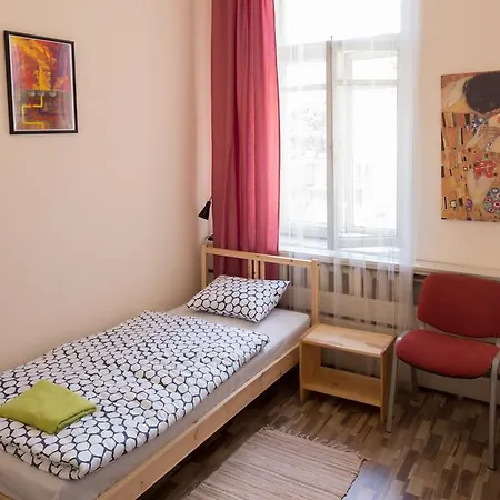Hostal 25 Vilna